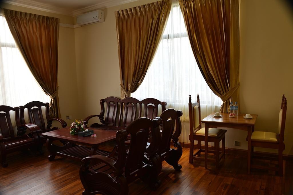 فندق جريت وول ناي بي تاو Oattara Thiri الغرفة الصورة