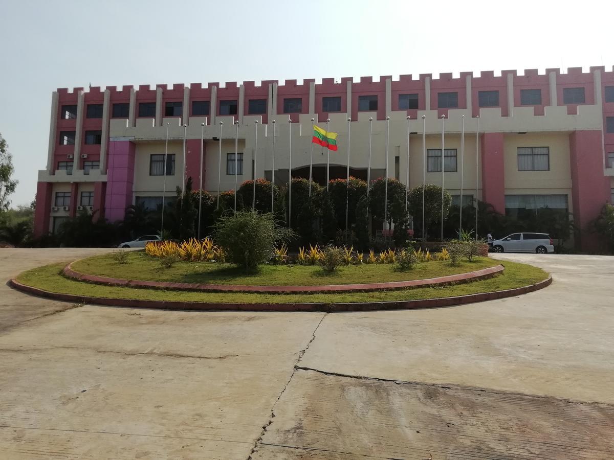 فندق جريت وول ناي بي تاو Oattara Thiri المظهر الخارجي الصورة